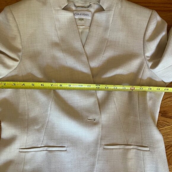 Calvin Klein Two-Piece Suit Set | Color: Cream | Size: 14 - Picture 4 of 8